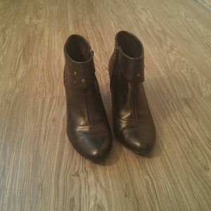 SEYCHELLES BLACK BOOTIES WITH STUD DETAIL